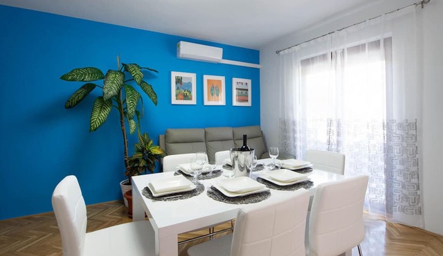 Amazing Home in Zrnovnica With Outdoor Swimming Pool, Wifi and 3 Bedrooms