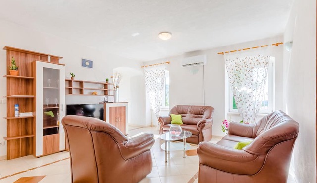 Apartment Magdalena in Nerezise