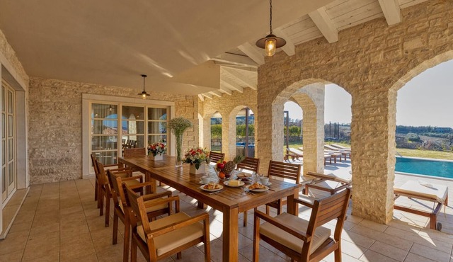 Lovely holiday villa Sara