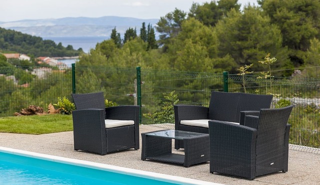 Star - With Swimming Pool - A3 Ruzmarin