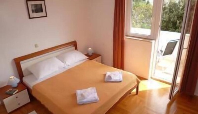 Nice holiday flat with whirlpool and garden