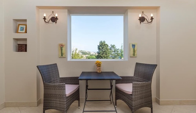Abalone Hotel in Crikvenica