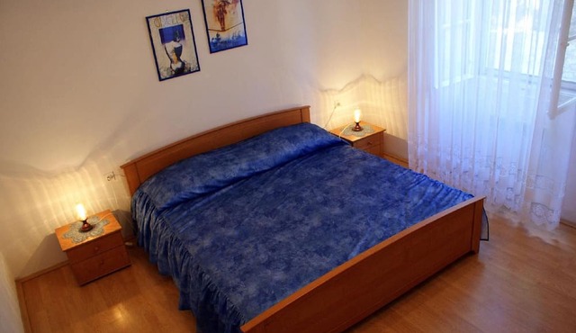 Detached house Violeta with a extensive garden