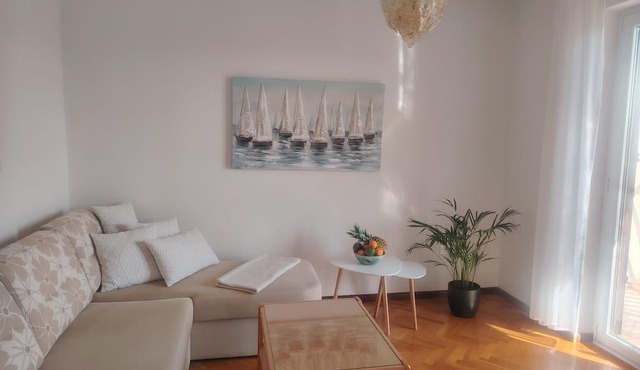 Holiday apartment with balcony and sea view