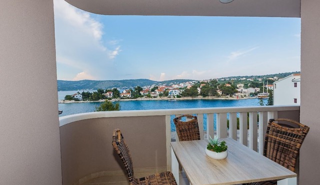 Holiday House with garden, close to the beach