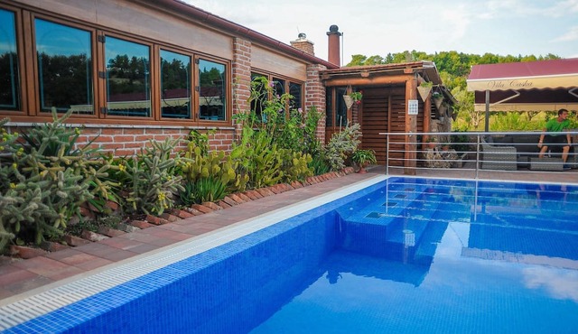 Golden Coast Villa Caska
