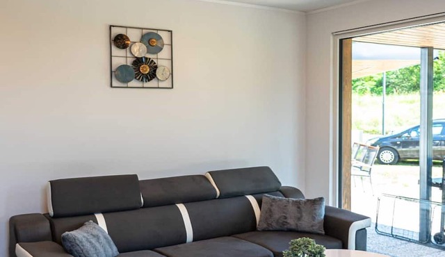 Tranquil Luxe Thermal Escape Mobile Home - Premium Mobile Home with Terrace in Brežice