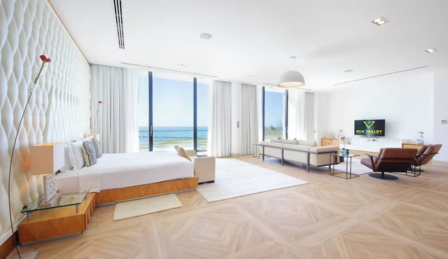 Silk Valley - Grand 6B Beachfront Villa in Abu Dhabi