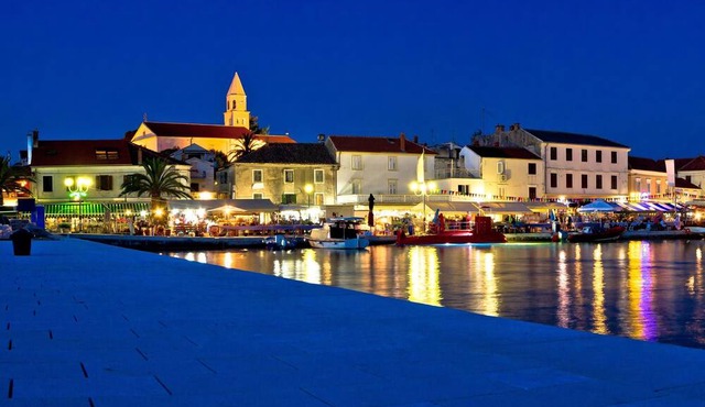 Villa Oasis Biograd - Three Bedroom Villa, Sleeps 6 in Biograd Na Moru