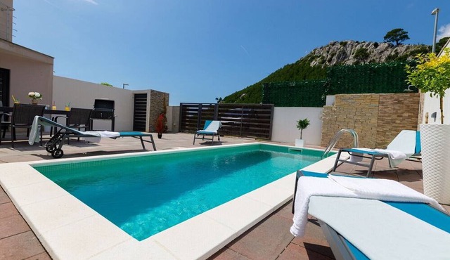 Luxury Villa Blue Lagoon II in Makarska