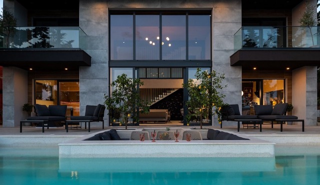 Luxury Villa Soho - 40 m2 infinity pool, Jacuzzi in Starigrad