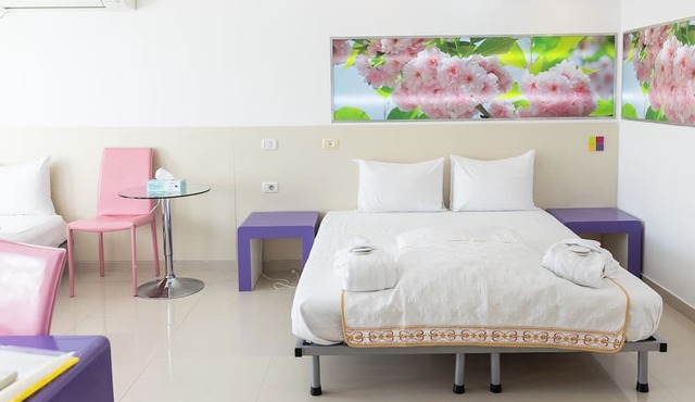 Hotel Christina Plus in Bucharest