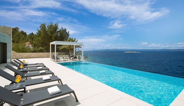 Beach Villa in Korcula with Pool