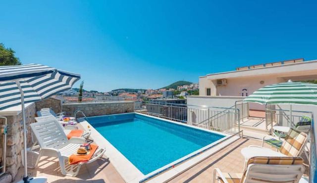 Villa Borna Apartments