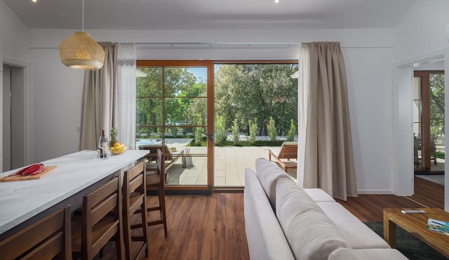 Luxury Beach Villas Porto Bus