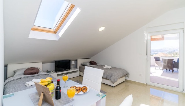 Apartments Šmanjak