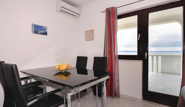 Awesome apartment in Podstrana with WiFi