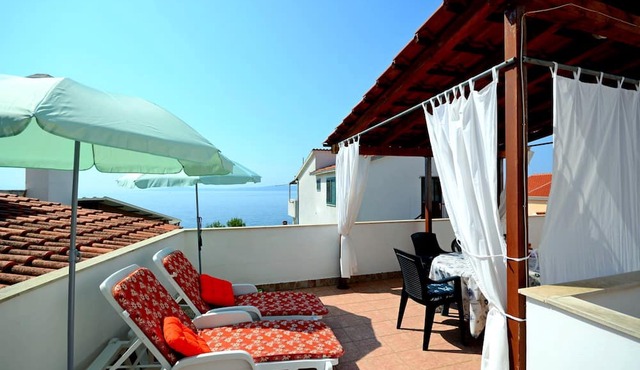 Apartments Katica (17131-A1) - Okrug Gornji (Ciovo)
