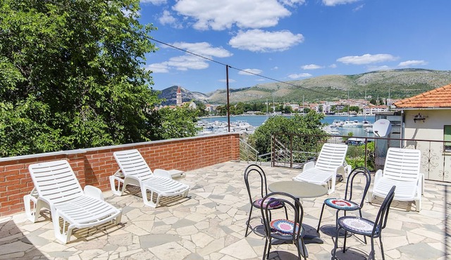 Apartments and Rooms Iva (47621-A9) - Trogir