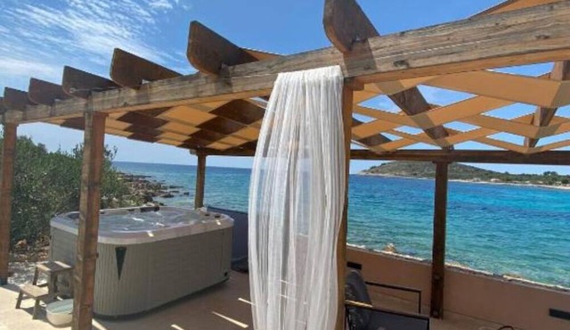 Luxury villa in the paradise bay, Island Mali Drvenik nearTrogir and Split