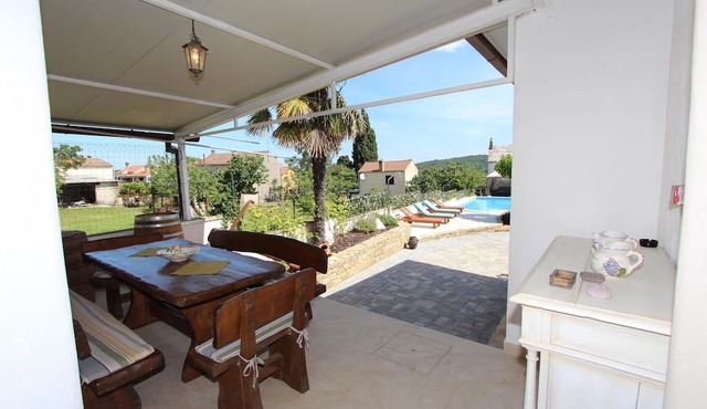 Apartments with Shared Pool Midea 2