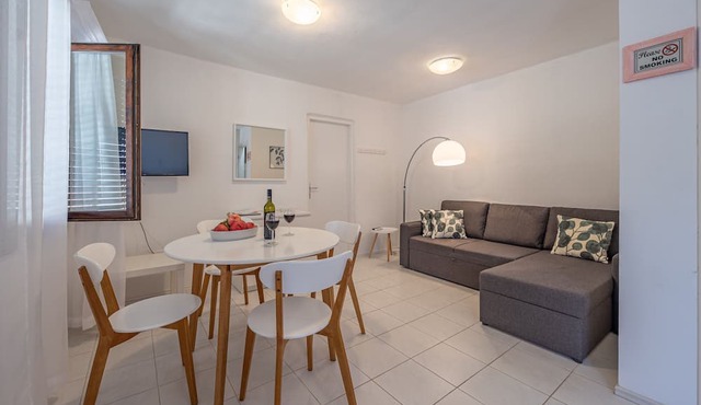 Apartments Iskra