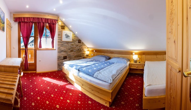 Villa Flora Apartments in Kranjska Gora