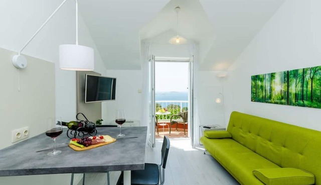 Apartments and Rooms Villa Bouganvillea in Zupa dubrovacka
