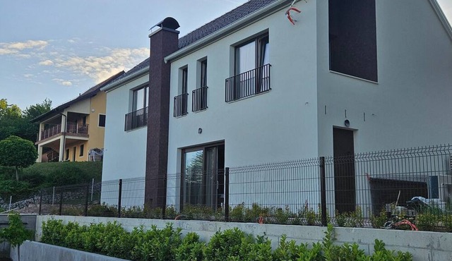 Two Bedroom Villa with Swimming Pool in Jastrebarsko