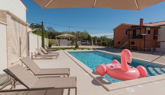 Family friendly house with a swimming pool Umag (K-27190)