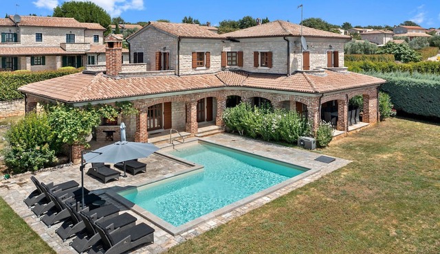 Villa Leoleni with heated pool I Istrian Villa