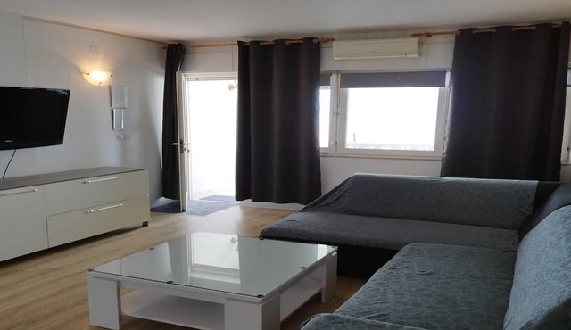 Villa Elit-Two Bedroom Apartment with Sea View Terrace (A1) in Sumpetar