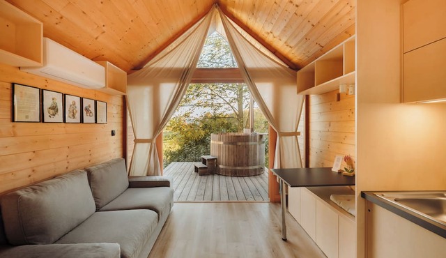 Glamping Mountain Fairy Tale in Tržic