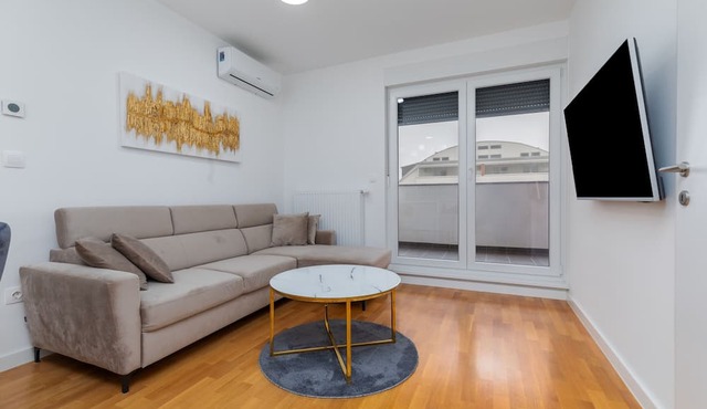 One bedroom apartment with balcony Zagreb (A-22577-a)