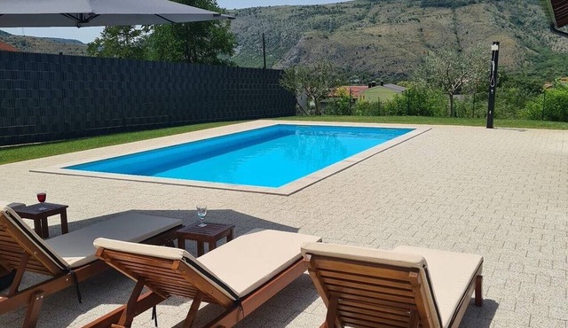 Villa Gloria - Luxury Villa with Swimming Pool in Mostar