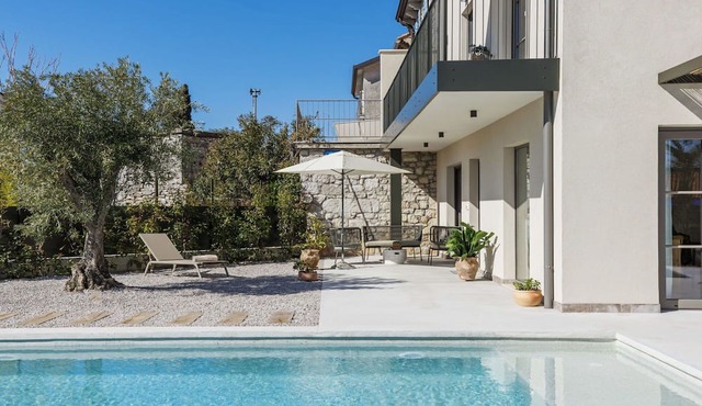 Stunning villa for 6 people with WIFI, private pool, A/C, TV and terrace
