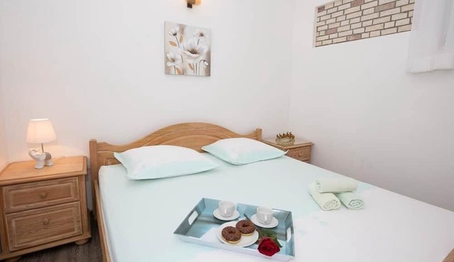 Apartman Villa Josipa - Duće: 50 M od Plaze