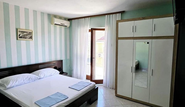 Apartments Blink in Orebic