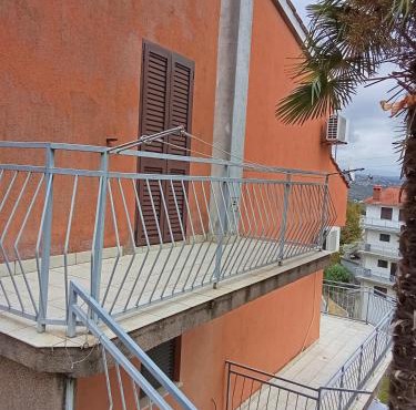 Apartman MIRNA