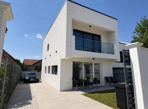 Royalis Diamond Villa in Vanatori