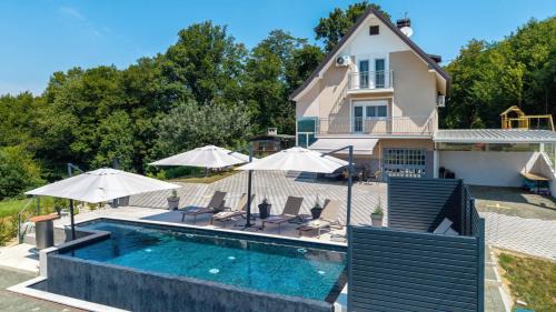 Holiday Home Cerine Hill by Villas Guide