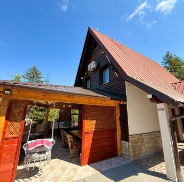 Endži Halal Villa 3BR Vlašić Oaza mira Family Friendly No Alcohol in Villa in Travnik