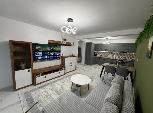 Emerald House 5 in Scheia