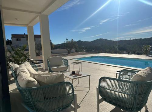New luxury villa BRDINE