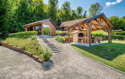 Cozy Home In Karlovac With Sauna in Karlovac