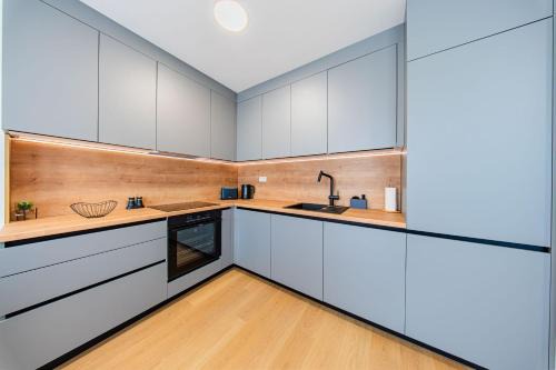 Zagreb 245 - 246 - 247 - 248 - 249 - 5 Units - Three Bedroom Apartments - New - Balcony - Parking - Flexible Keybox Entry - Modern