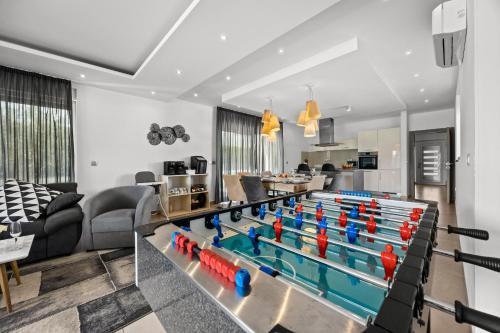 Villa Una in Pula with heated pool and whirlpool in Pula