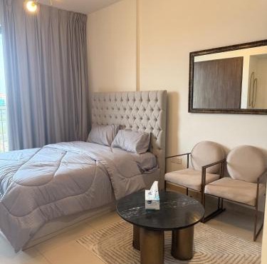 Beautiful street view studio at zahia in Sharjah