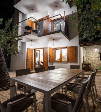 Villa Bonaca - Entire Private Beachfront Villa