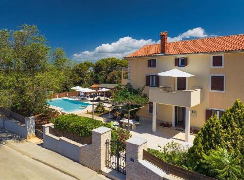 Apartments Borghetto in Vinkuran